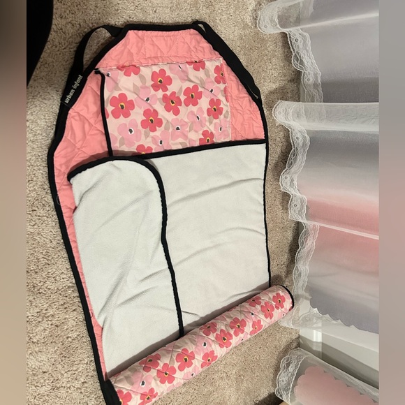 Urban Infant Tot Cot Mat for cots - Poppies - Picture 2 of 3